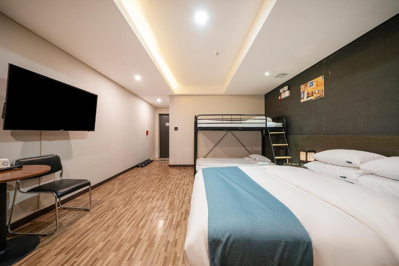 Suwon Dono1796 Hotel Εξωτερικό φωτογραφία