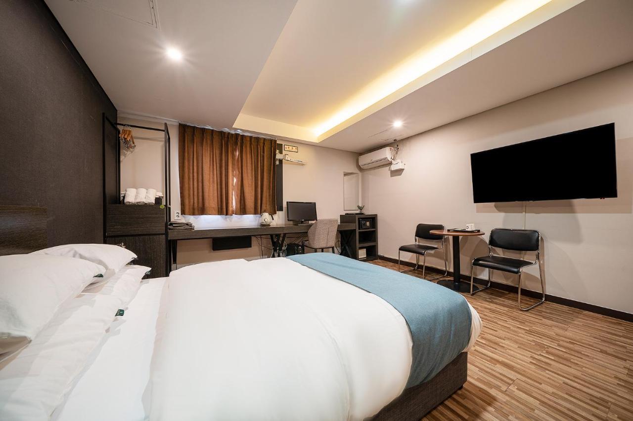 Suwon Dono1796 Hotel Εξωτερικό φωτογραφία